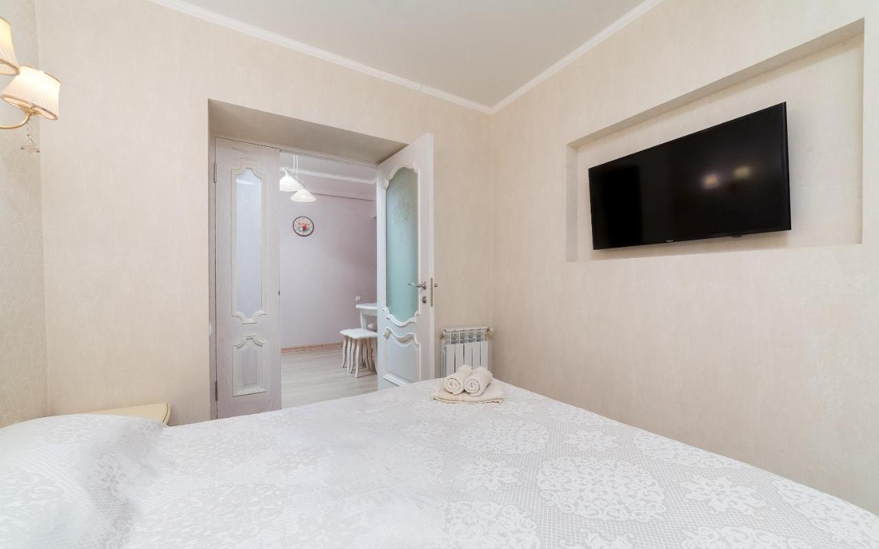 Apartments Deribasovskaya أوديسا المظهر الخارجي الصورة